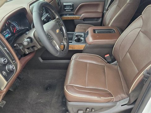 Used 2019 Chevrolet Silverado 2500 High Country w/ Duramax Plus Package image 12