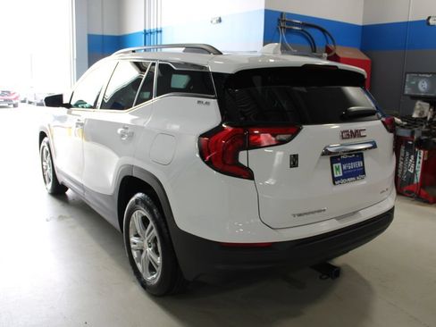 Used 2020 GMC Terrain SLE AWD/4WD image 24