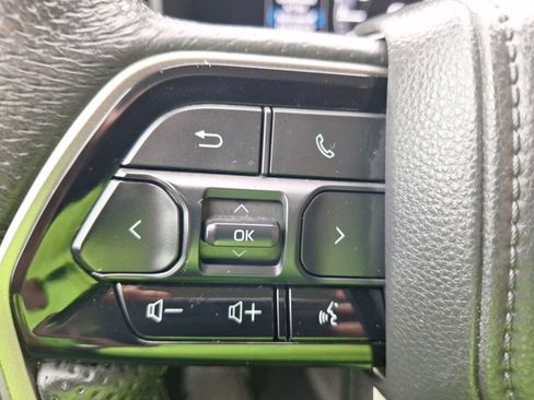 Used 2024 Toyota Tundra Limited AWD/4WD image 22