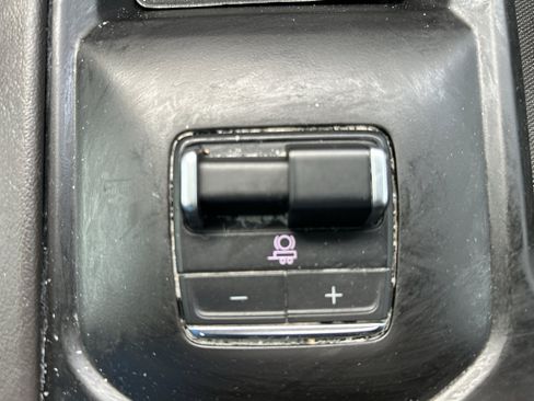 Used 2024 GMC Sierra 2500 Denali w/ Denali Reserve Package image 36