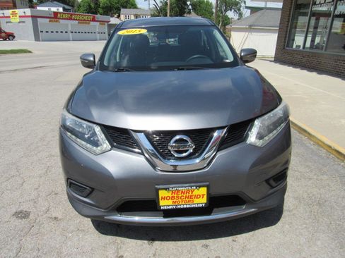 Used 2015 Nissan Rogue S AWD/4WD image 2