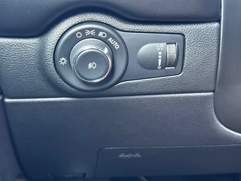 Certified 2023 Dodge Durango R/T RWD image 26