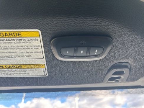 Used 2023 Jeep Gladiator Overland image 20