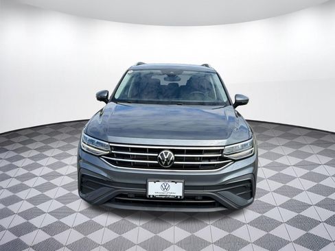 Used 2023 Volkswagen Tiguan SE FWD image 6
