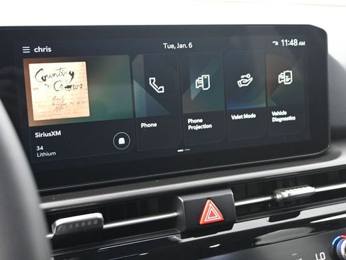 Used 2026 Kia Sportage EX w/ EX Panorama Roof Package image 17