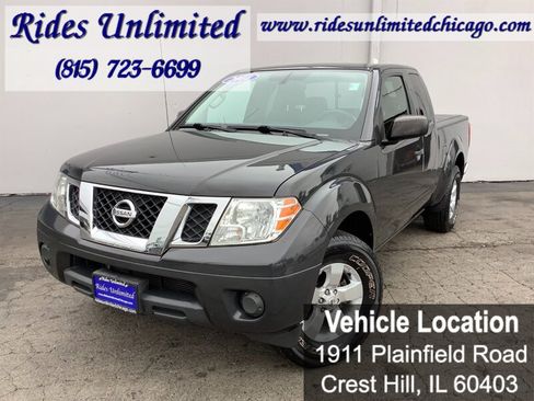 Used 2012 Nissan Frontier SV RWD image 2