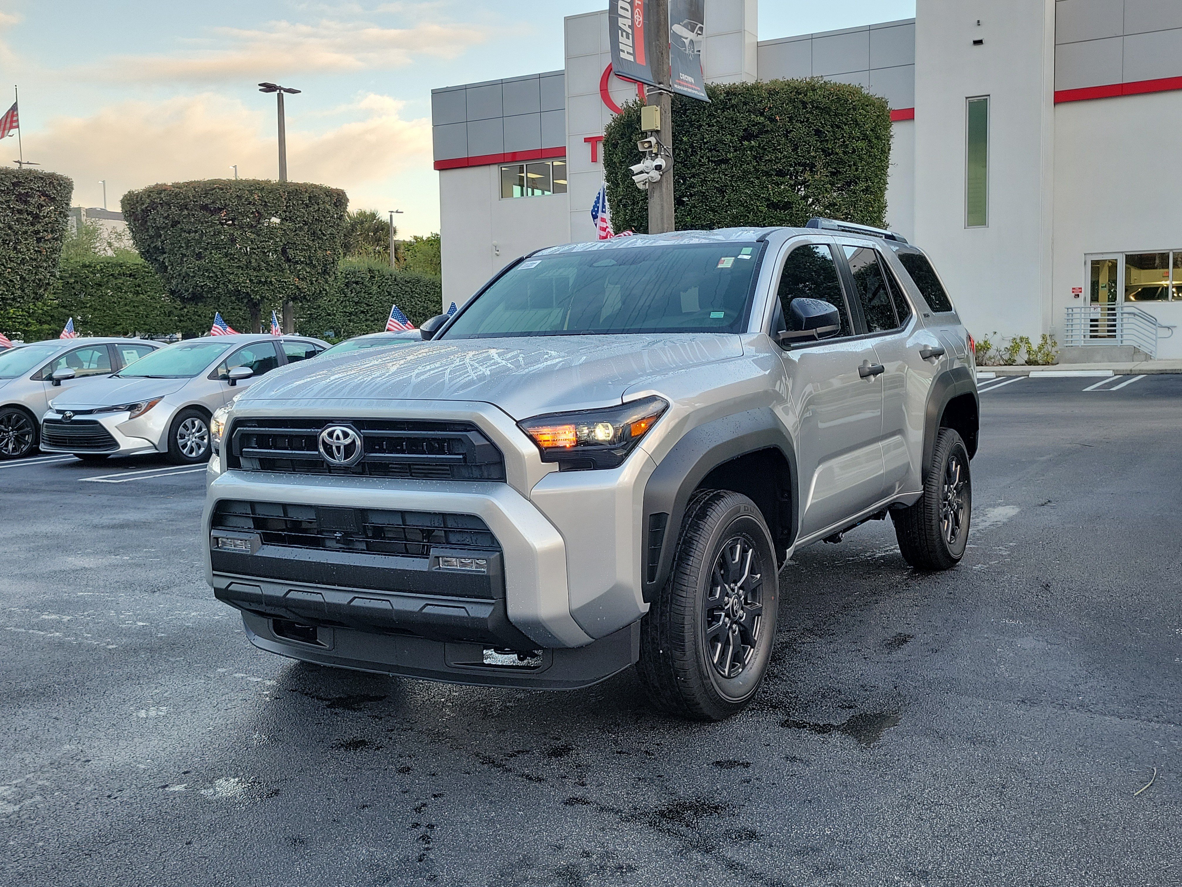 Used 2026 Toyota 4Runner SR5 AWD/4WD image 5