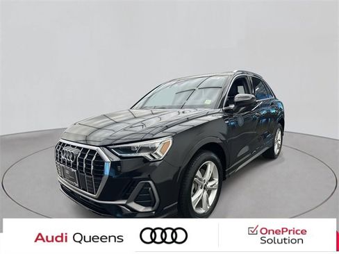 Certified 2022 Audi Q3 2.0T Premium Plus w/ Premium Plus Package image 1