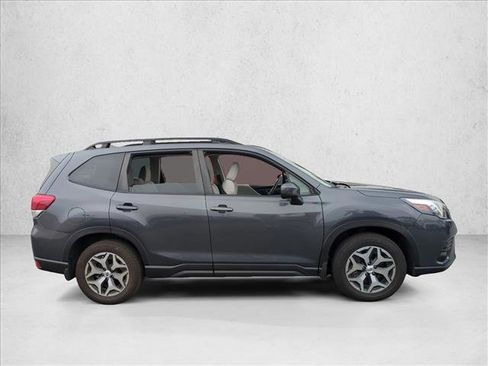 Certified 2023 Subaru Forester Premium image 4