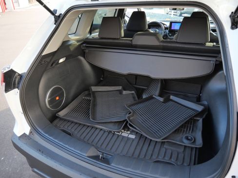 Certified 2023 Toyota Corolla Cross LE image 19