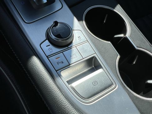 Used 2021 Genesis G70 2.0T w/ Elite Package image 37