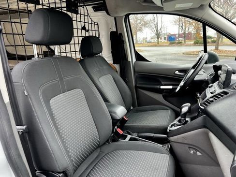 Used 2019 Ford Transit Connect XLT image 25