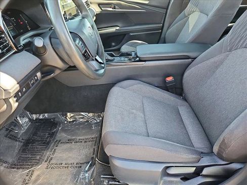 Used 2025 Toyota Camry LE FWD image 21