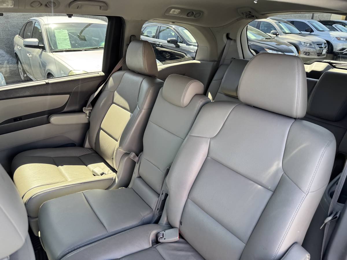 Used 2014 Honda Odyssey EX-L image 32