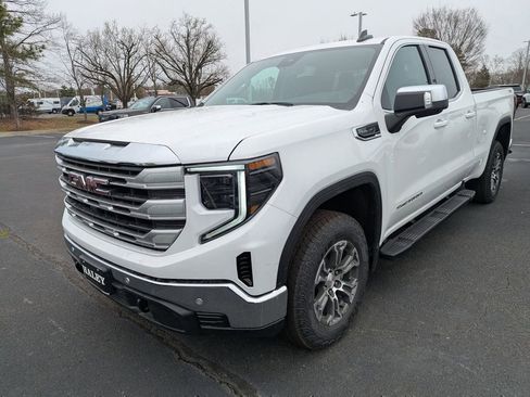 New 2026 GMC Sierra 1500 SLE w/ X31 Off-Road Package AWD/4WD image 4