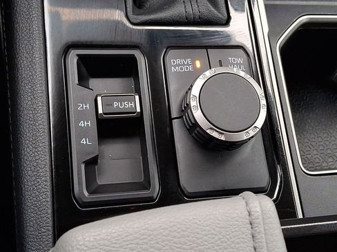 Used 2024 Toyota Tundra Limited image 25