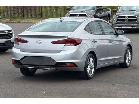 Used 2020 Hyundai Elantra SEL w/ Cargo Package (C1) FWD image 5