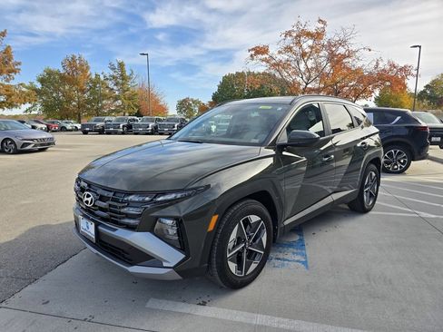 Used 2025 Hyundai Tucson SEL image 3