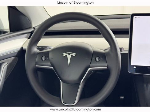 Used 2023 Tesla Model Y Long Range image 18
