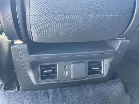 Used 2025 Chevrolet Silverado 1500 LT image 14