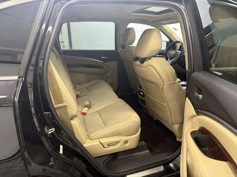 Used 2017 Acura MDX FWD image 17