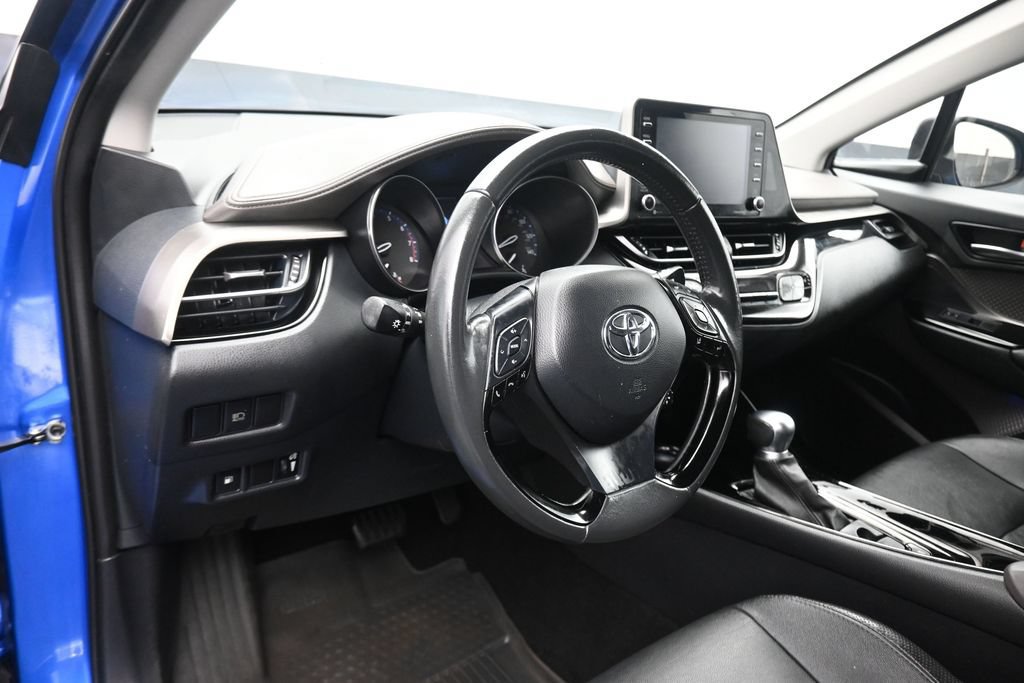 Used 2021 Toyota C-HR Limited FWD image 13