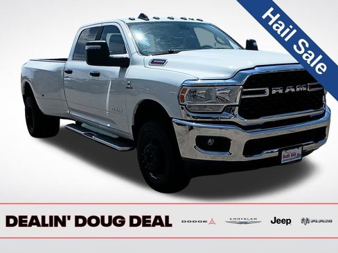 Used 2024 RAM 3500 Big Horn image 8
