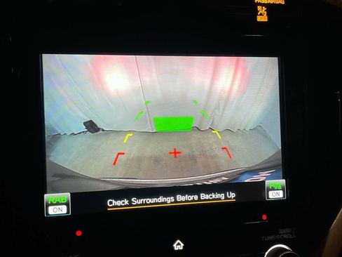 Used 2022 Subaru Ascent Limited w/ Technology Package image 17