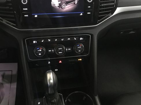 Used 2023 Volkswagen Atlas SE w/ Panoramic Sunroof Package image 19