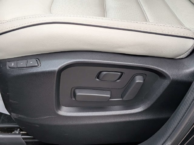 Used 2025 MAZDA CX-5 AWD 2.5 S w/ Preferred Package image 19