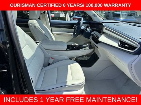 Used 2025 Buick Enclave Avenir w/ Super Cruise Package FWD image 11