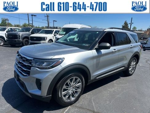 New 2025 Ford Explorer Active w/ Active Comfort Package image 1