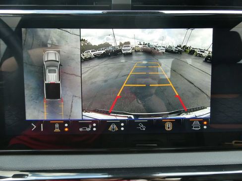 Certified 2026 GMC Sierra 1500 AT4 w/ AT4 Premium Package AWD/4WD image 36