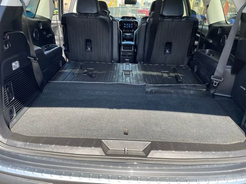 Used 2022 Subaru Ascent Limited w/ Technology Package image 13