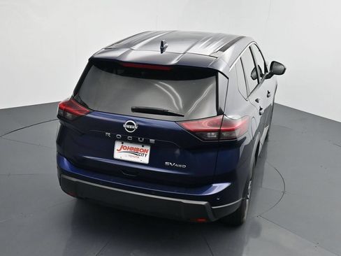 Used 2024 Nissan Rogue SV AWD/4WD image 25
