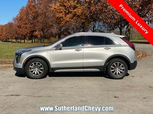 Used 2021 Cadillac XT4 Premium Luxury image 4