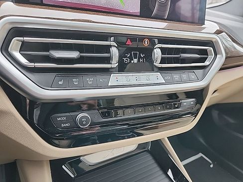 Used 2022 BMW X3 xDrive30i w/ Premium Package 2 image 18