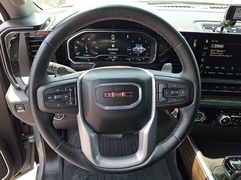 Used 2024 GMC Sierra 1500 Elevation AWD/4WD image 13