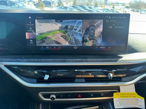 Used 2023 BMW X7 xDrive40i w/ M Sport Package image 31