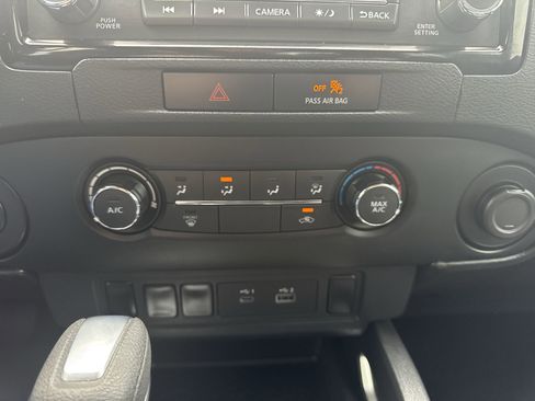 Used 2022 Nissan Frontier SV image 36