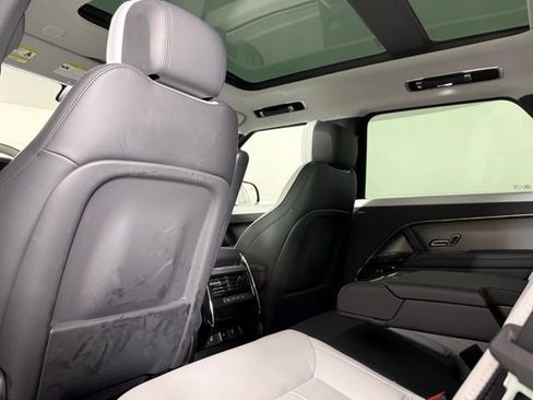 Used 2025 Land Rover Range Rover Sport Dynamic SE AWD/4WD image 25