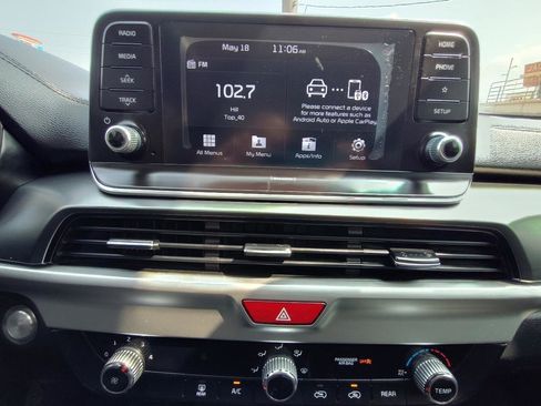 Used 2020 Kia Telluride S w/ S 8 Passenger Seating Package FWD image 23
