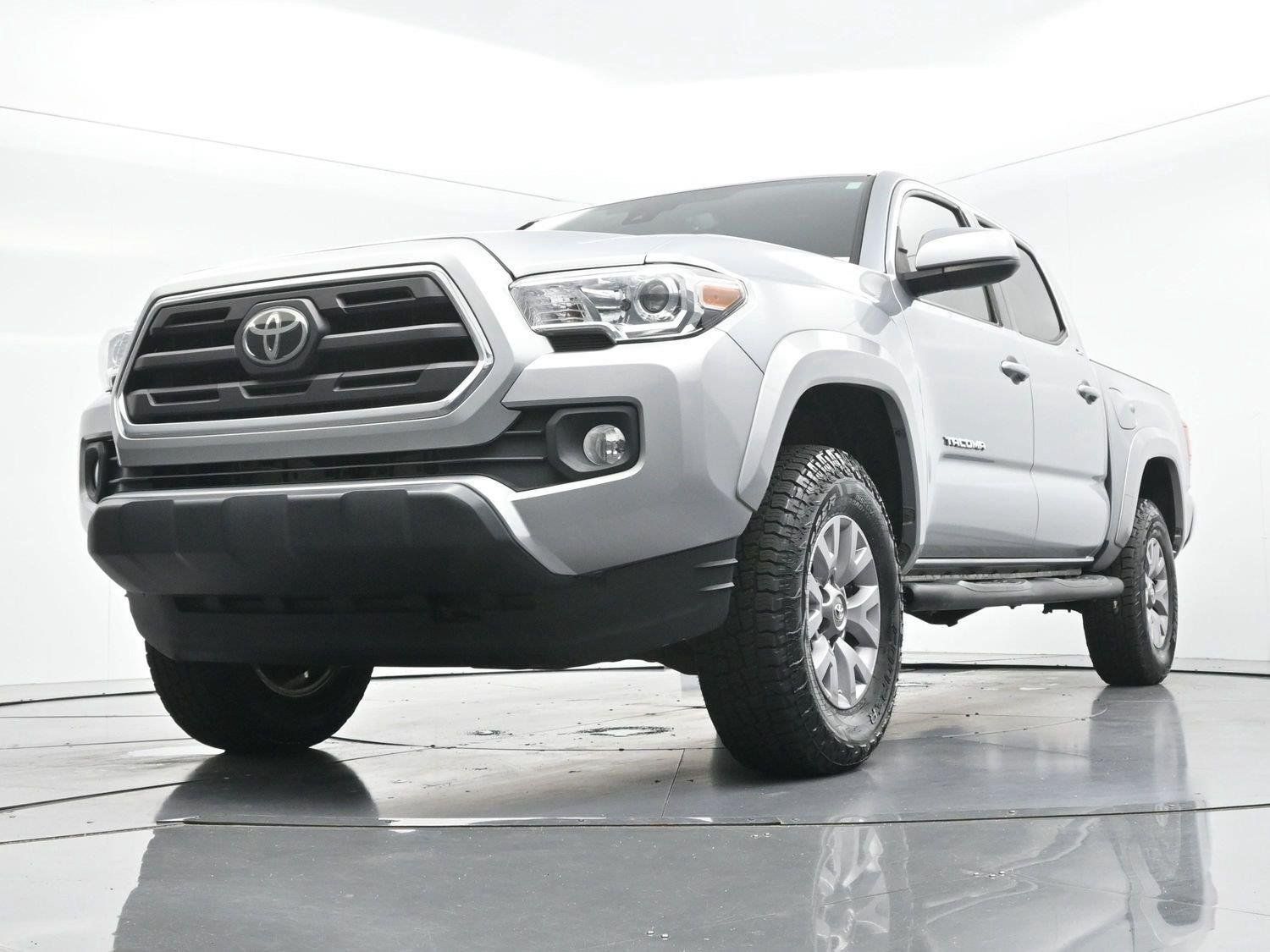 Used 2019 Toyota Tacoma SR5 AWD/4WD image 39