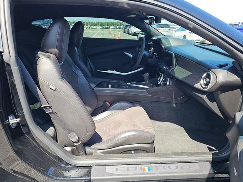 Used 2022 Chevrolet Camaro ZL1 RWD image 8