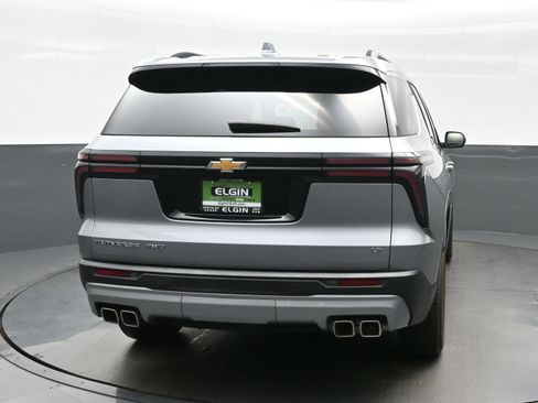 Used 2024 Chevrolet Traverse LT AWD/4WD image 7