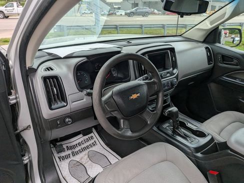 Used 2019 Chevrolet Colorado W/T RWD image 14