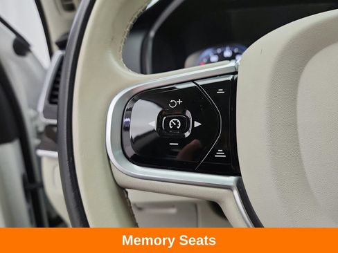 Used 2019 Volvo XC90 T6 Momentum w/ Protection Package Premier AWD/4WD image 20