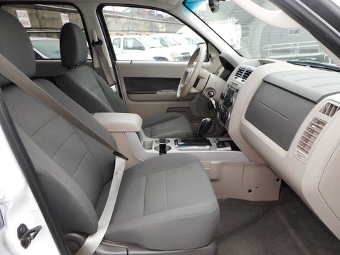 Used 2009 Ford Escape 4WD Hybrid image 27