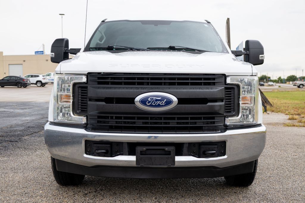 Used 2017 Ford F350 XL RWD image 2
