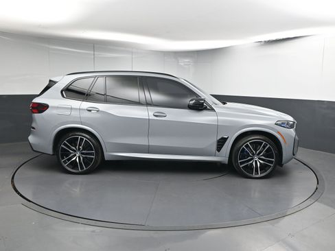 Used 2025 BMW X5 M60i image 26